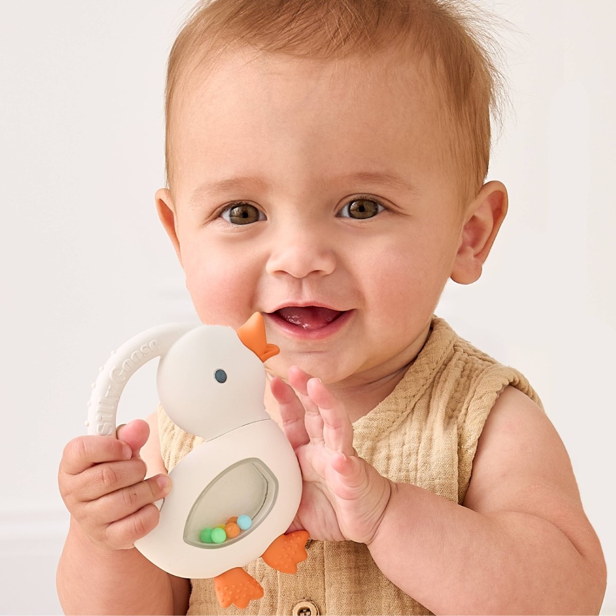 Hochet et jouet de dentition en silicone -Jouets d'éveil- Boutique LeoLudo-Itzy Ritzy Canada