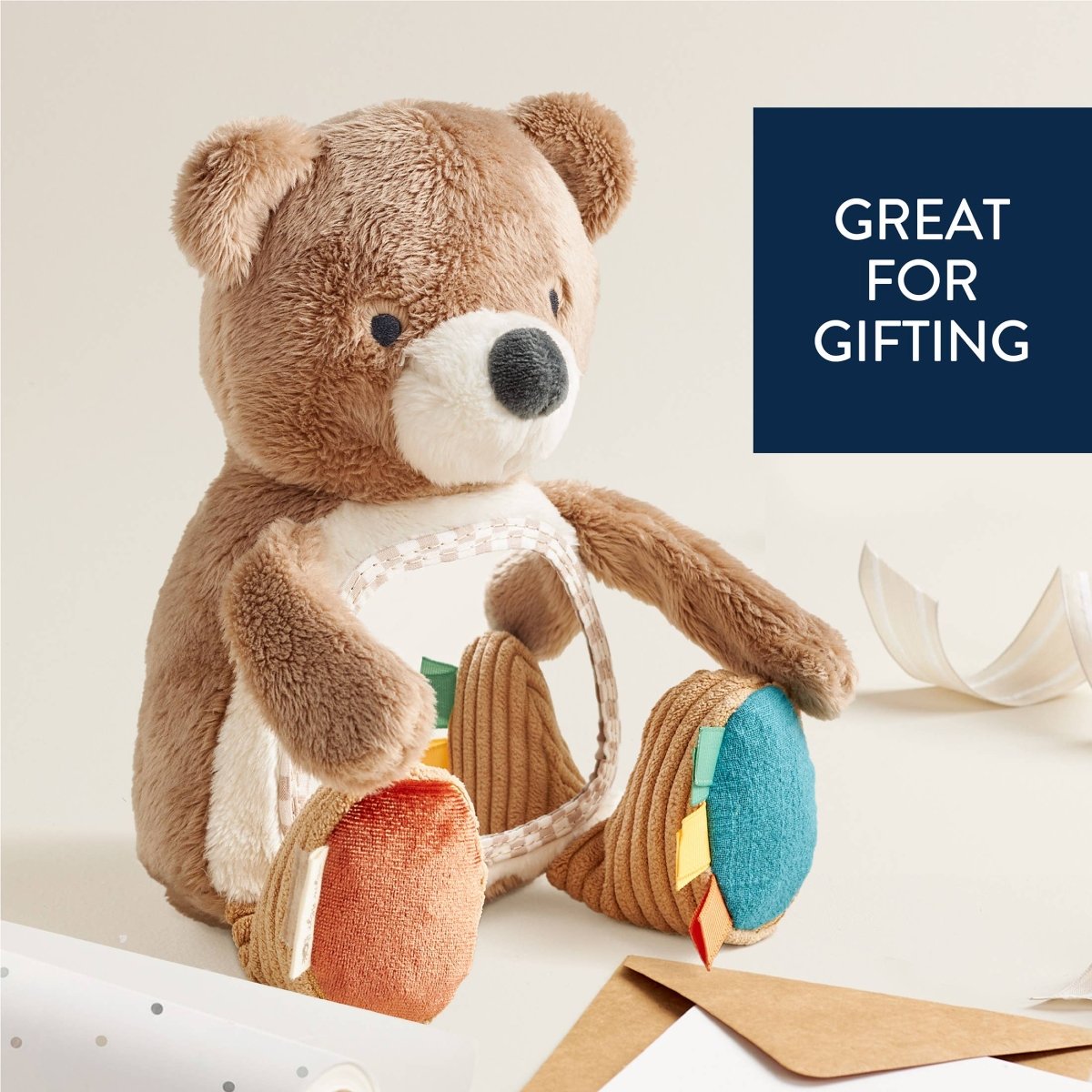 Itzy Bitzy Mirror™ – Theo le petit ours -Jouets d'éveil- Boutique LeoLudo-Itzy Ritzy Canada