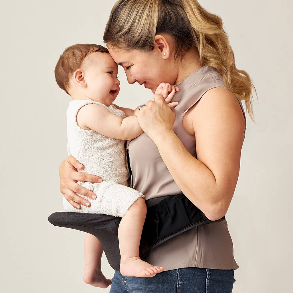 Itzy Hold & Fold™ – Porte-bébé siège de hanche -Équipement bébé- Boutique LeoLudo-Itzy Ritzy Canada