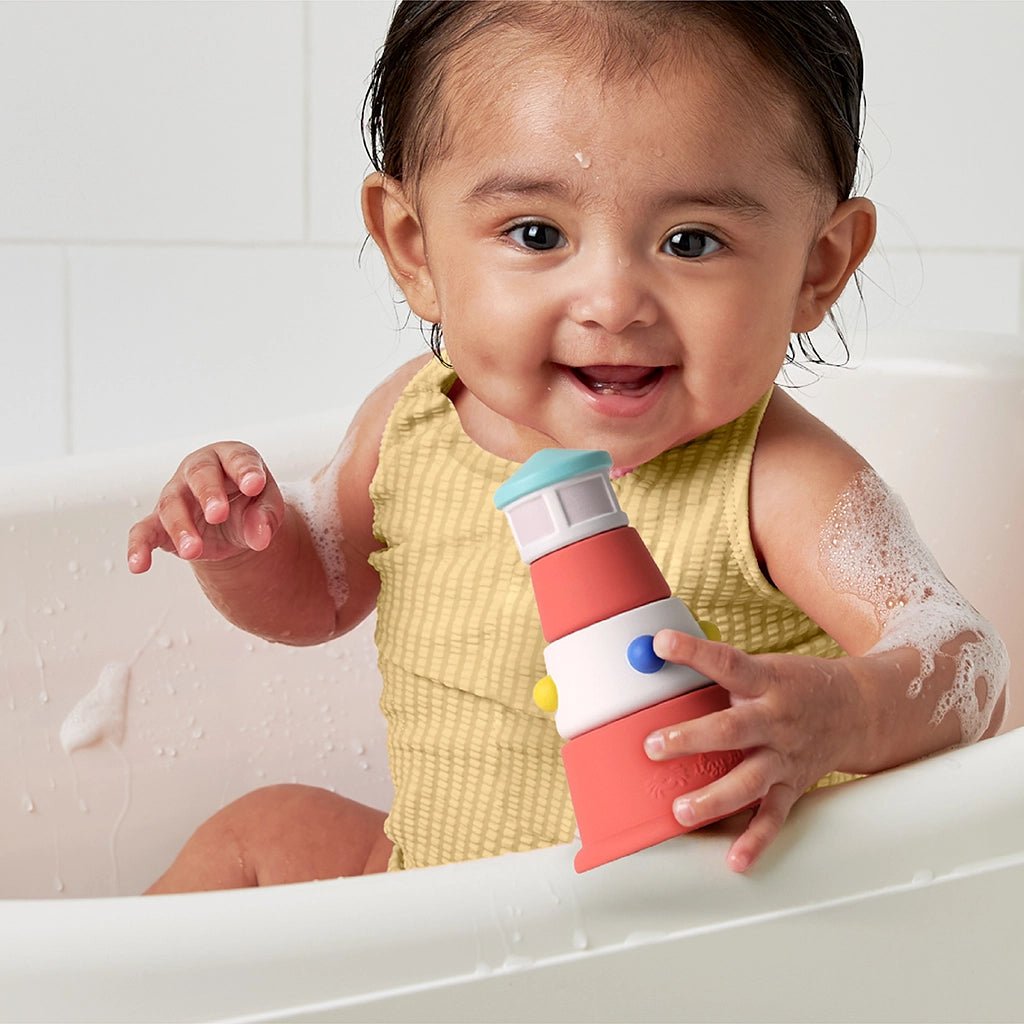 Itzy Stack & Squirt™ – Phare et animaux de bain -Jouets de bain- Boutique LeoLudo-Itzy Ritzy Canada
