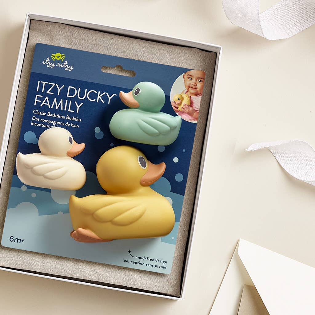 Jouets de bain bébé – Itzy Ducky Family™ - Jouets de bain - Boutique LeoLudo - Itzy Ritzy Canada