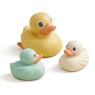 Jouets de bain bébé – Itzy Ducky Family™ - Jouets de bain - Boutique LeoLudo - Itzy Ritzy Canada