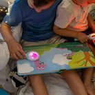 Livre interactif lumineux Glo Pals – Pippa's Prehistoric Pals (EN) - Livres - Boutique LeoLudo - Glo Pals