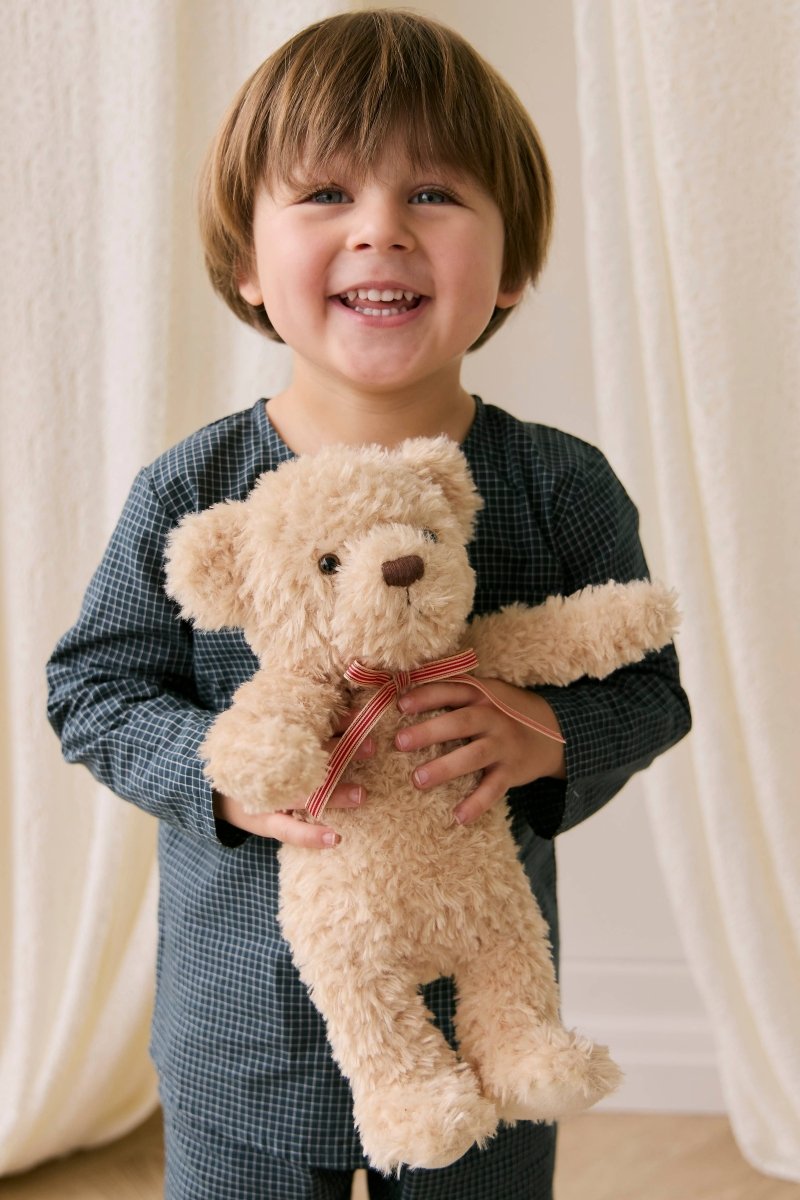 Peluche Arthur l'ours - Boucle à rayures rouges - Snuggle Bunnies - Peluches - Boutique LeoLudo - Snuggle Bunnies