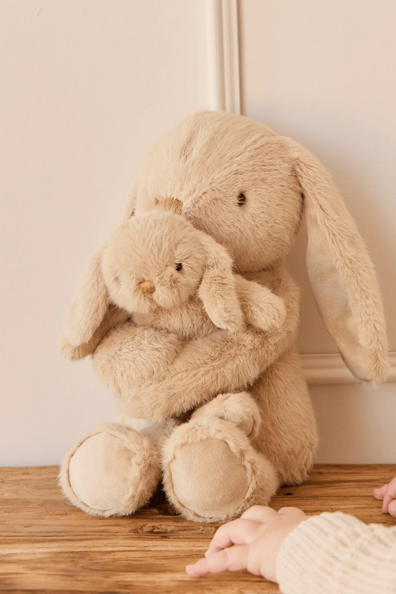 Peluche Frankie le lapin câlin et son bébé - Caramel - Snuggle Bunnies - Peluches - Boutique LeoLudo - Snuggle Bunnies