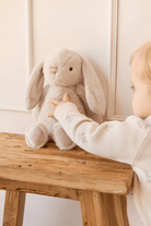 Peluche Pénélope le lapin - Beige - Snuggle Bunnies - Peluches - Boutique LeoLudo - Snuggle Bunnies