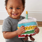 Peluche sensorielle bébé – Gâteau d’anniversaire -Peluches- Boutique LeoLudo-Itzy Ritzy Canada