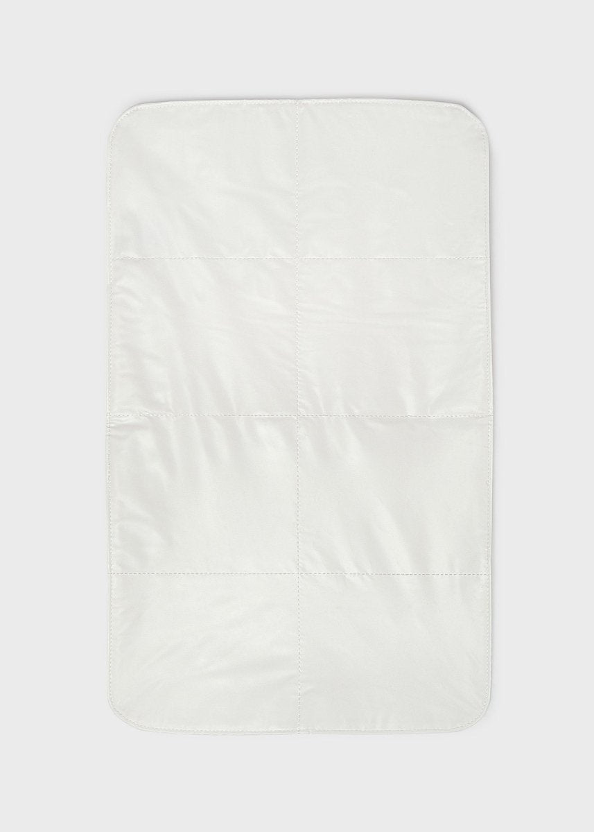 Sac à langer matelassé Mayoral avec matelas à langer – Écru fleuri -Accessoires bébé- Boutique LeoLudo-Mayoral