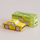 Taxi en bois Trixie -Véhicules de jeu- Boutique LeoLudo-Le Toy Van