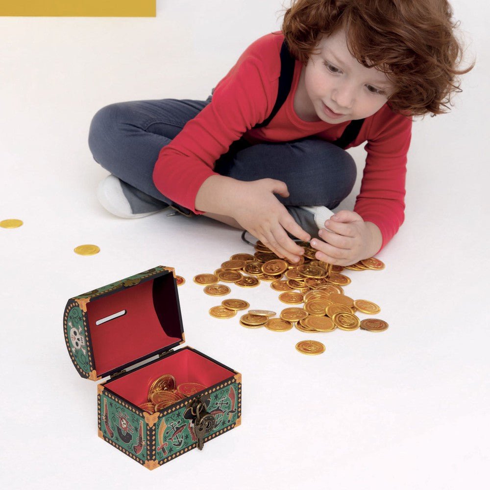 Tirelire Pirates en bois avec fente, rebord métal et bouchon. - Boutique LeoLudo