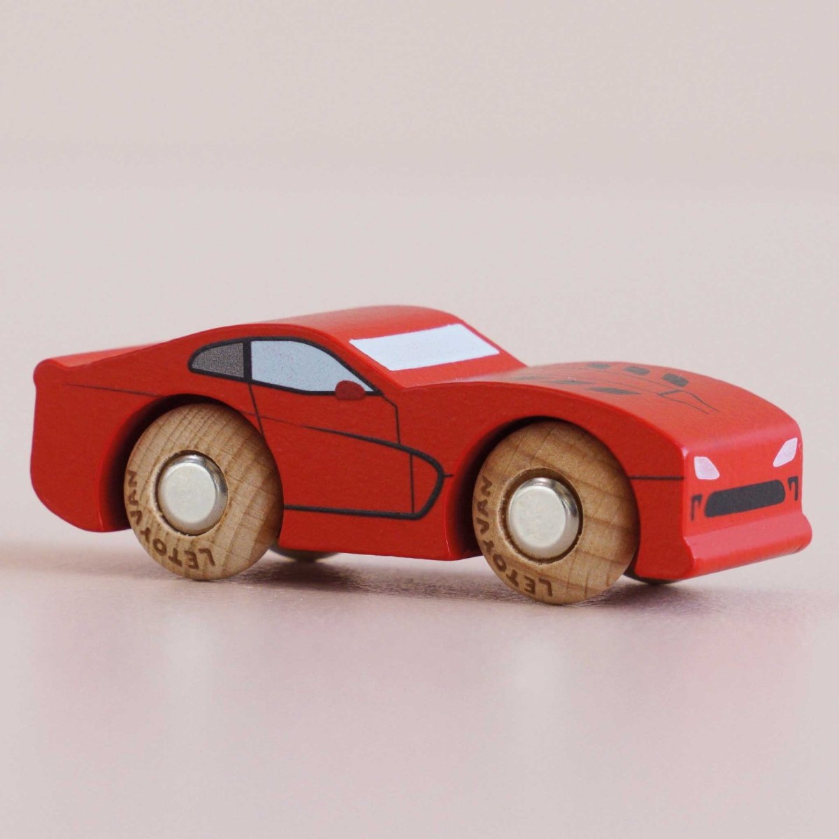 Voiture en bois Jasper -Véhicules de jeu- Boutique LeoLudo-Le Toy Van