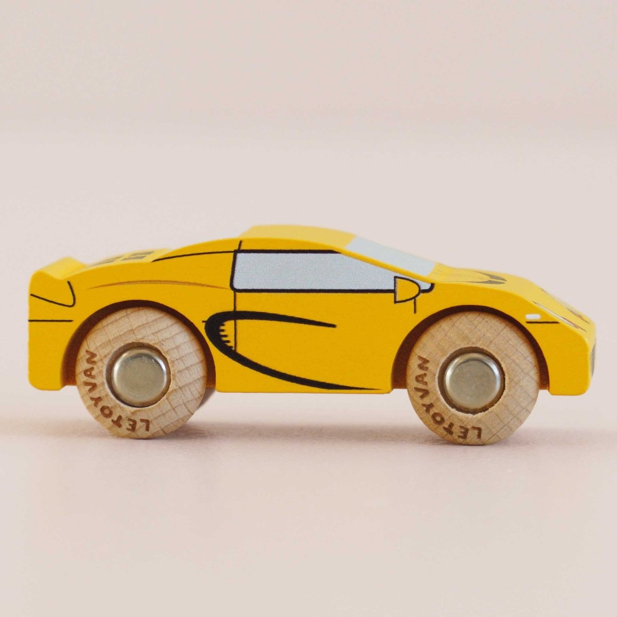Voiture en bois Louis -Véhicules de jeu- Boutique LeoLudo-Le Toy Van
