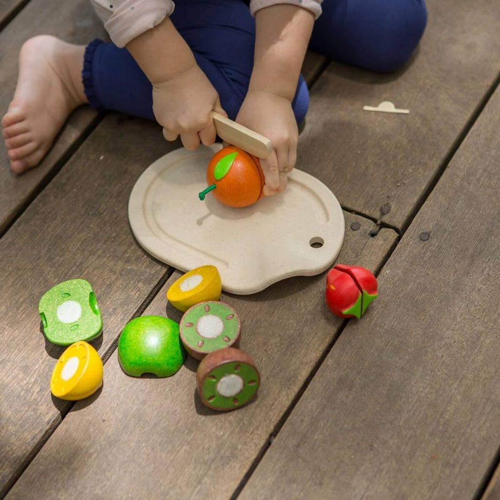 Assortiment de fruits en bois à couper-Plan Toys-Boutique LeoLudo