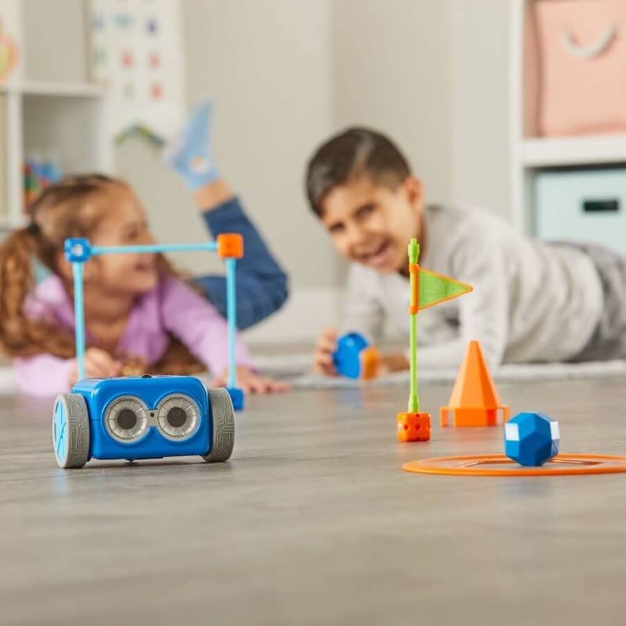 Botley® 2.0 - Kit d'activités du robot de programmation - Jeux scientifiques - Boutique LeoLudo - Learning Resources