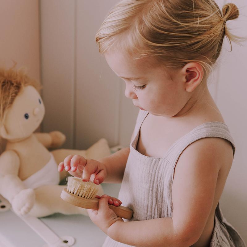 Brosse à cheveux pour poupée Dinkum de Olli ella - Boutique LeoLudo