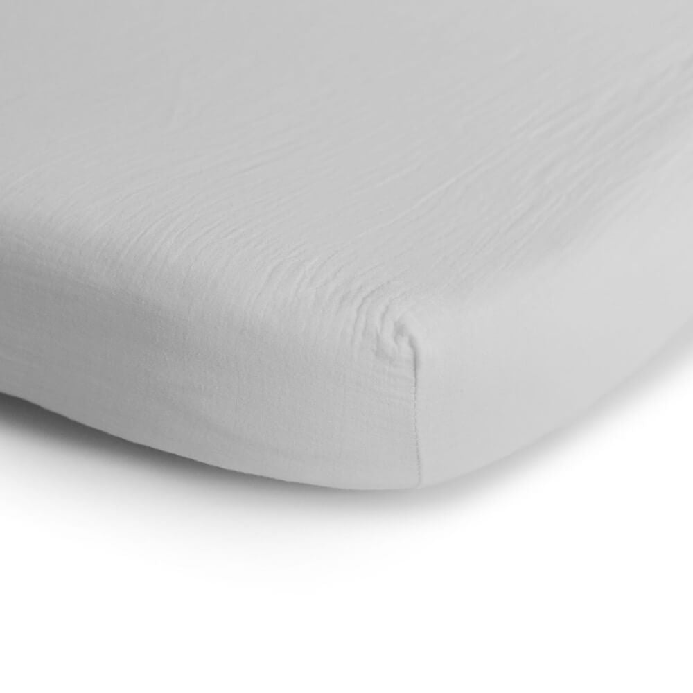 Drap contour de lit de bébé en mousseline - Blanc - Literie - Boutique LeoLudo - Mushie
