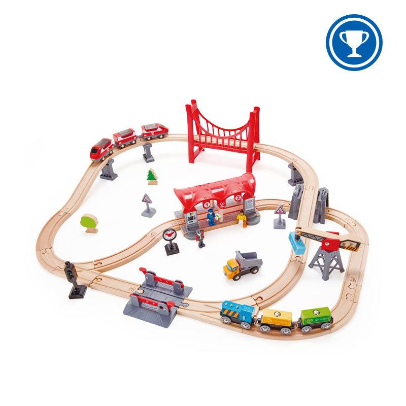 Ensemble de train urbain (51 pcs) - Ensembles de jeu - Boutique LeoLudo - Hape