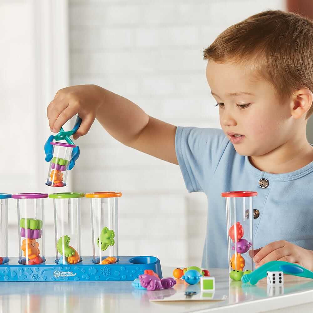 Ensemble de triage de motricité fine Silly Science - Jeux éducatifs - Boutique LeoLudo - Learning Resources