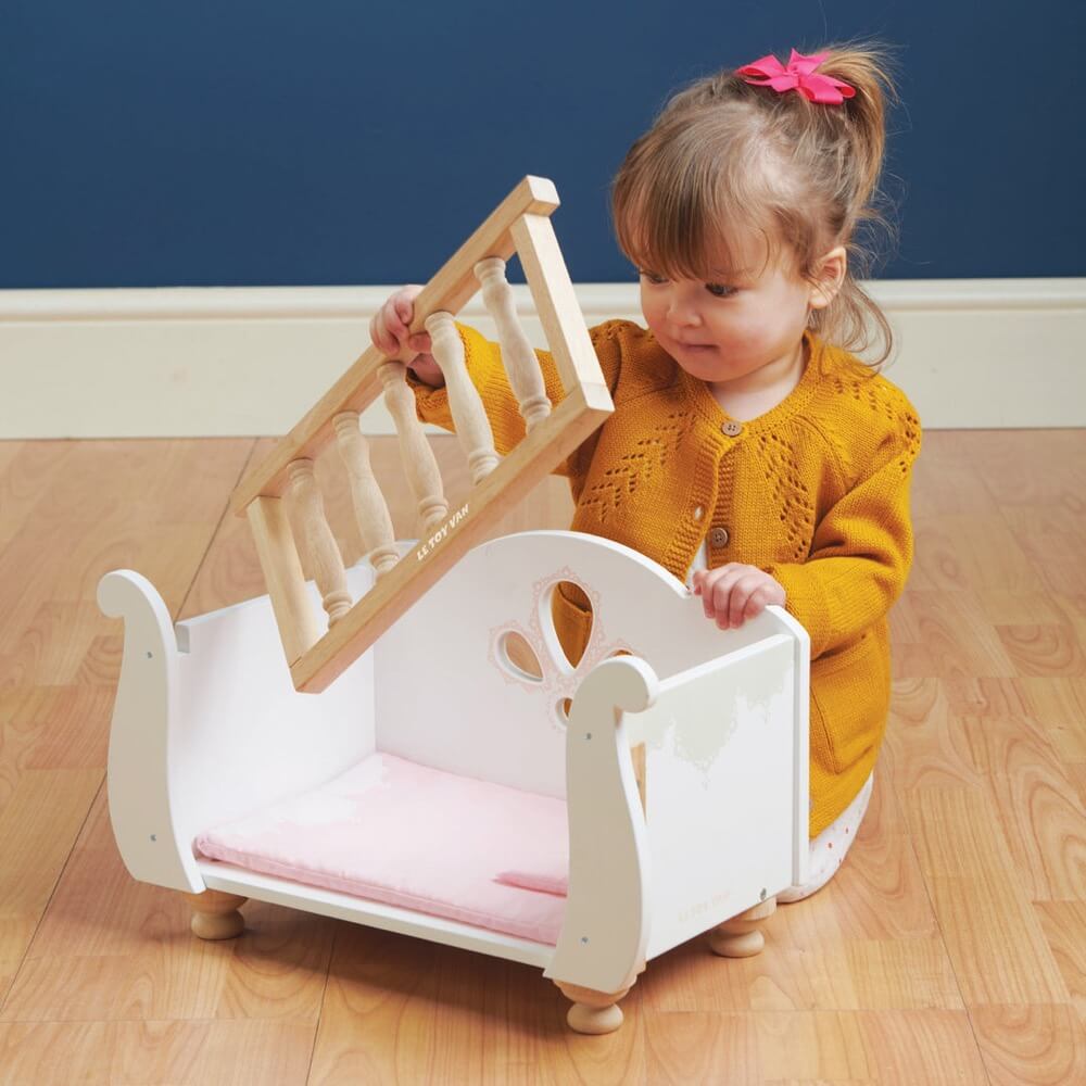 Lit de poupée à barreaux - Jouets d'imitation - Boutique LeoLudo - Le Toy Van