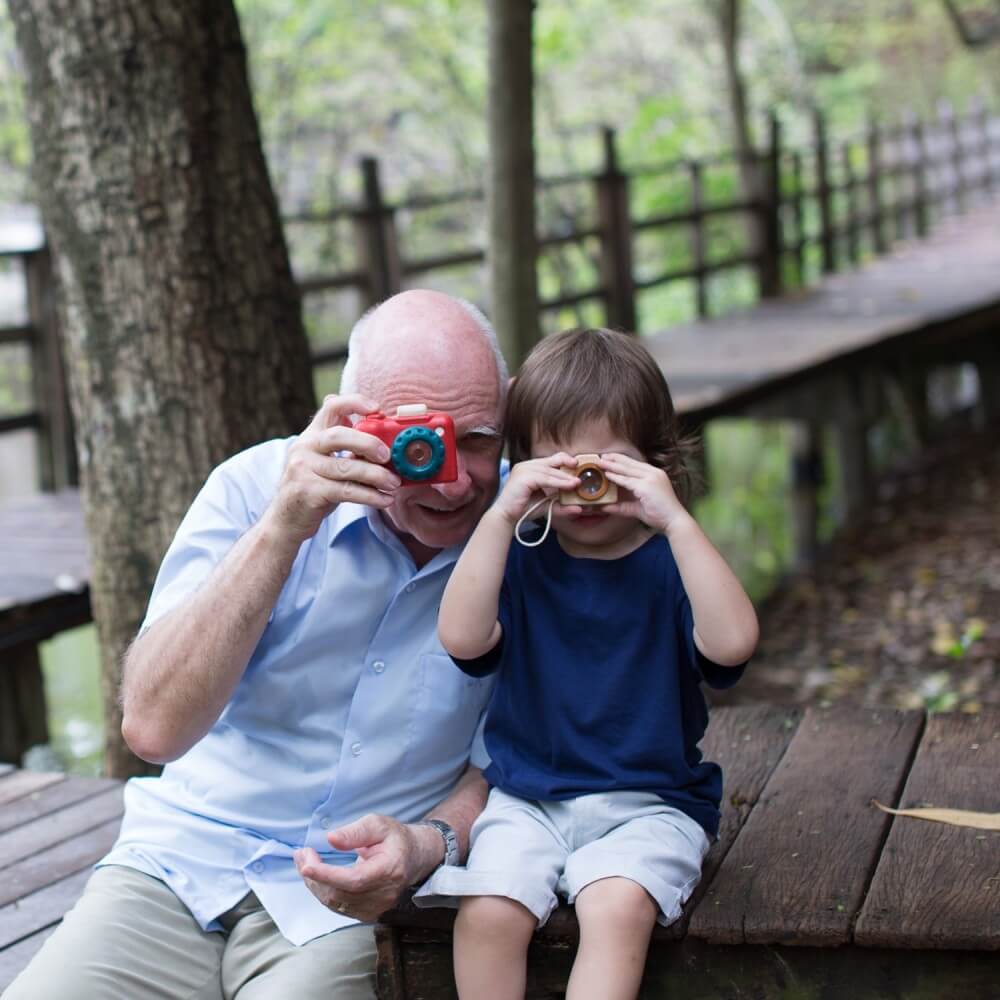 Mon premier appareil photo en bois-Plan Toys-Boutique LeoLudo