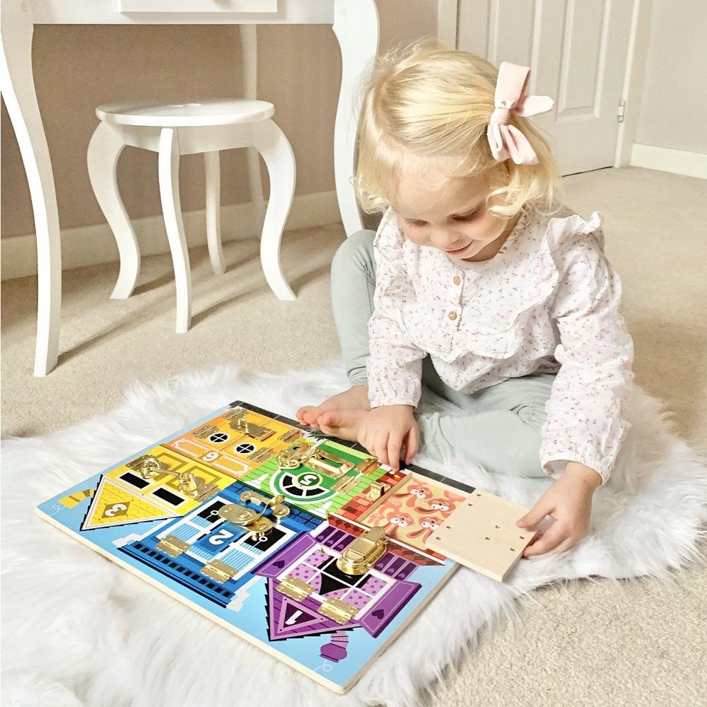 Planche avec portes à serrure - Jeux de motricité fine - Boutique LeoLudo - Melissa & Doug