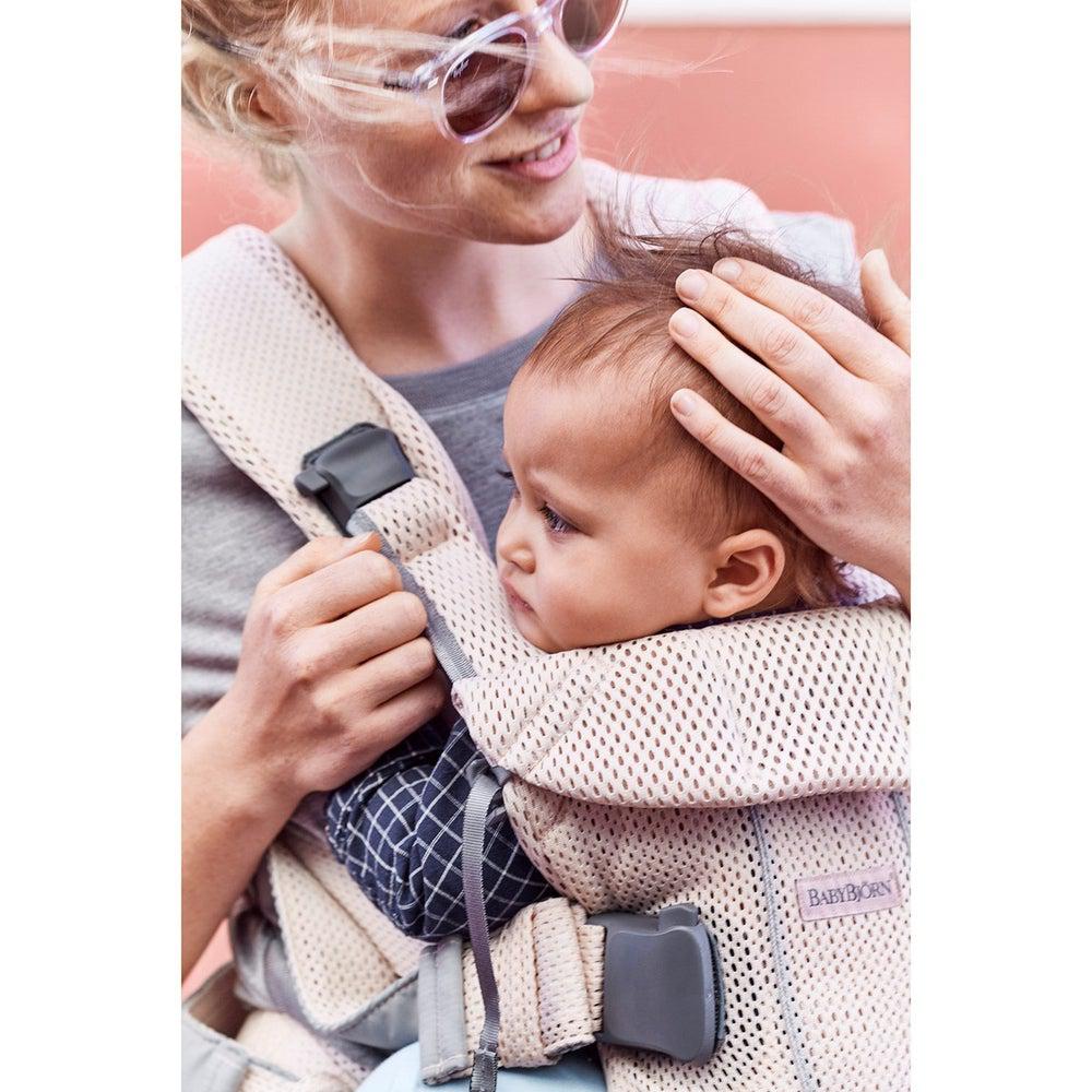 Porte-bébé One Air - Filet Rose éclatant-BabyBjorn-Boutique LeoLudo