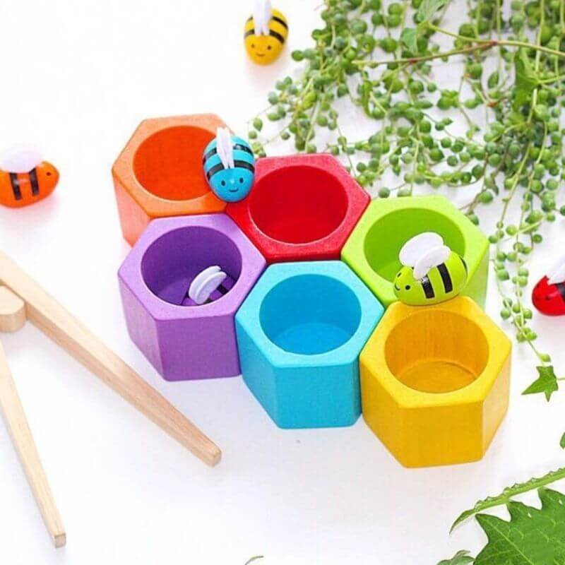 Ruche d'abeilles à trier - Jouets à trier & empiler - Boutique LeoLudo - Plan Toys