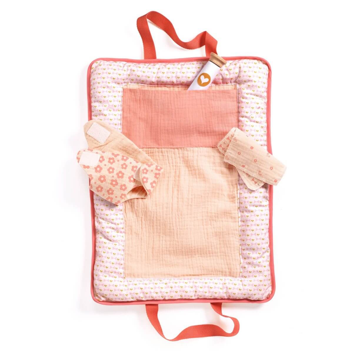 Sac à langer Pink Peak pour poupée Pomea - Accessoires poupée - Boutique LeoLudo - Djeco