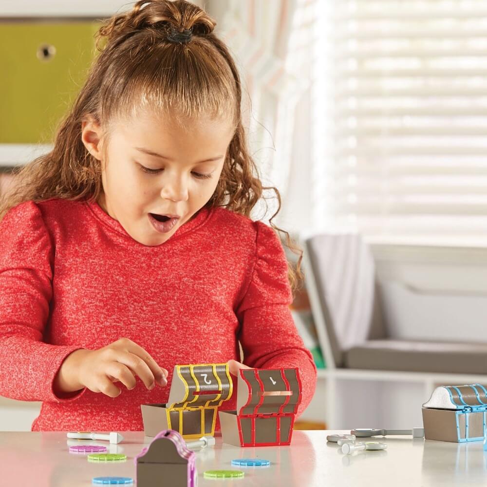 Triage du trésor surprise du pirate - Jouets à trier & empiler - Boutique LeoLudo - Learning Resources